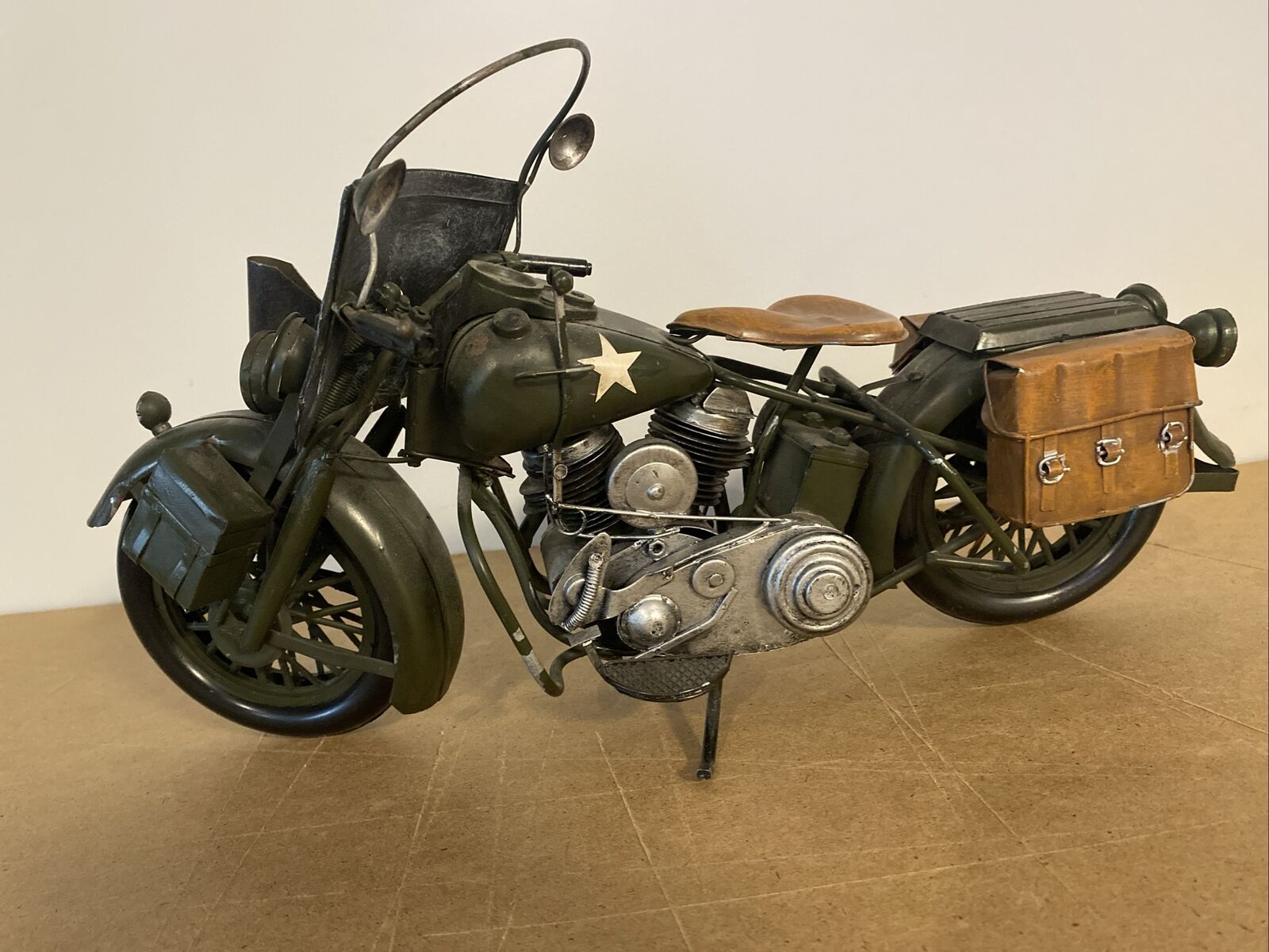 World War II Indian Army Motorcycle Decorative Model Metal Painted