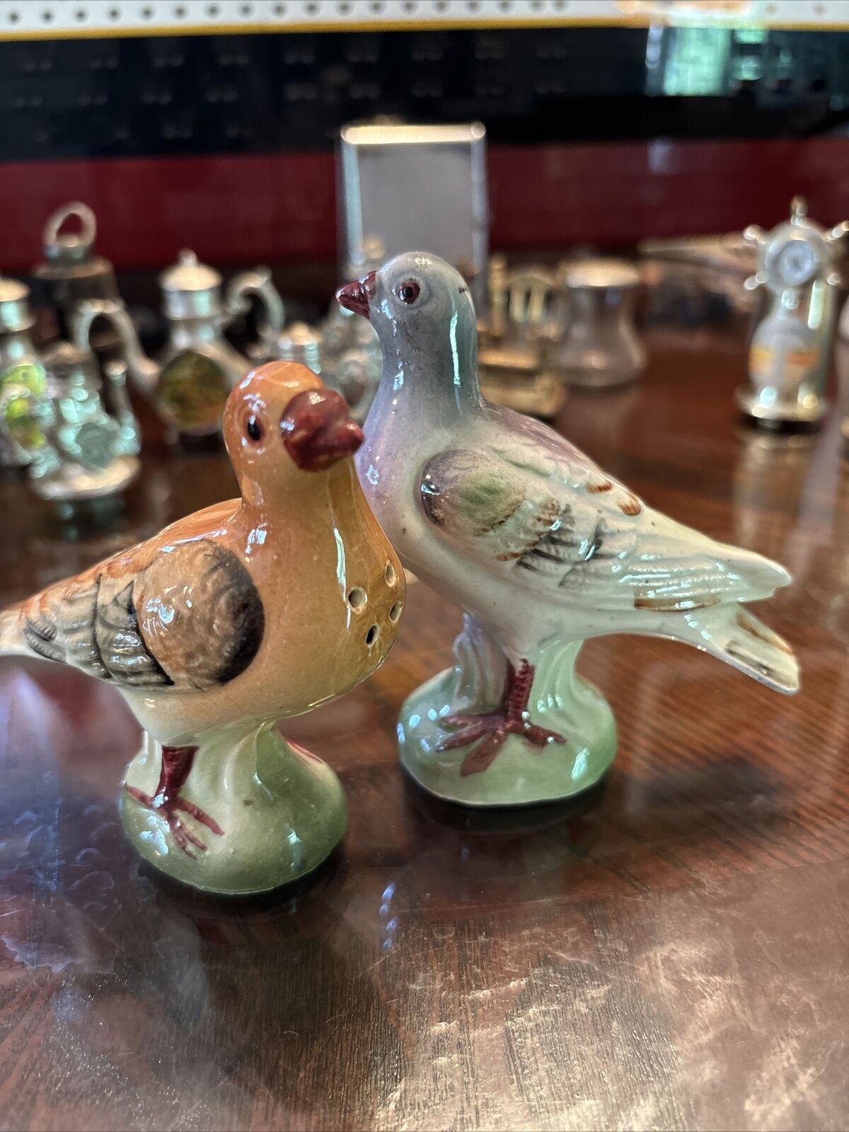 Aprx 4x5 Vintage Porcelain Mourning Turtle Dove Pigeon Bird salt Pepper Shakers