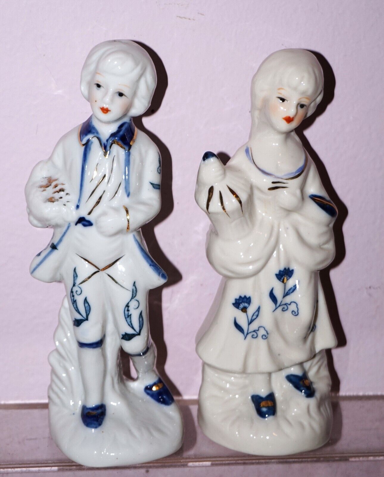 Set of 2 Vintage Porcelain Figurines in DELFT Blue and Gold 5 1/2\