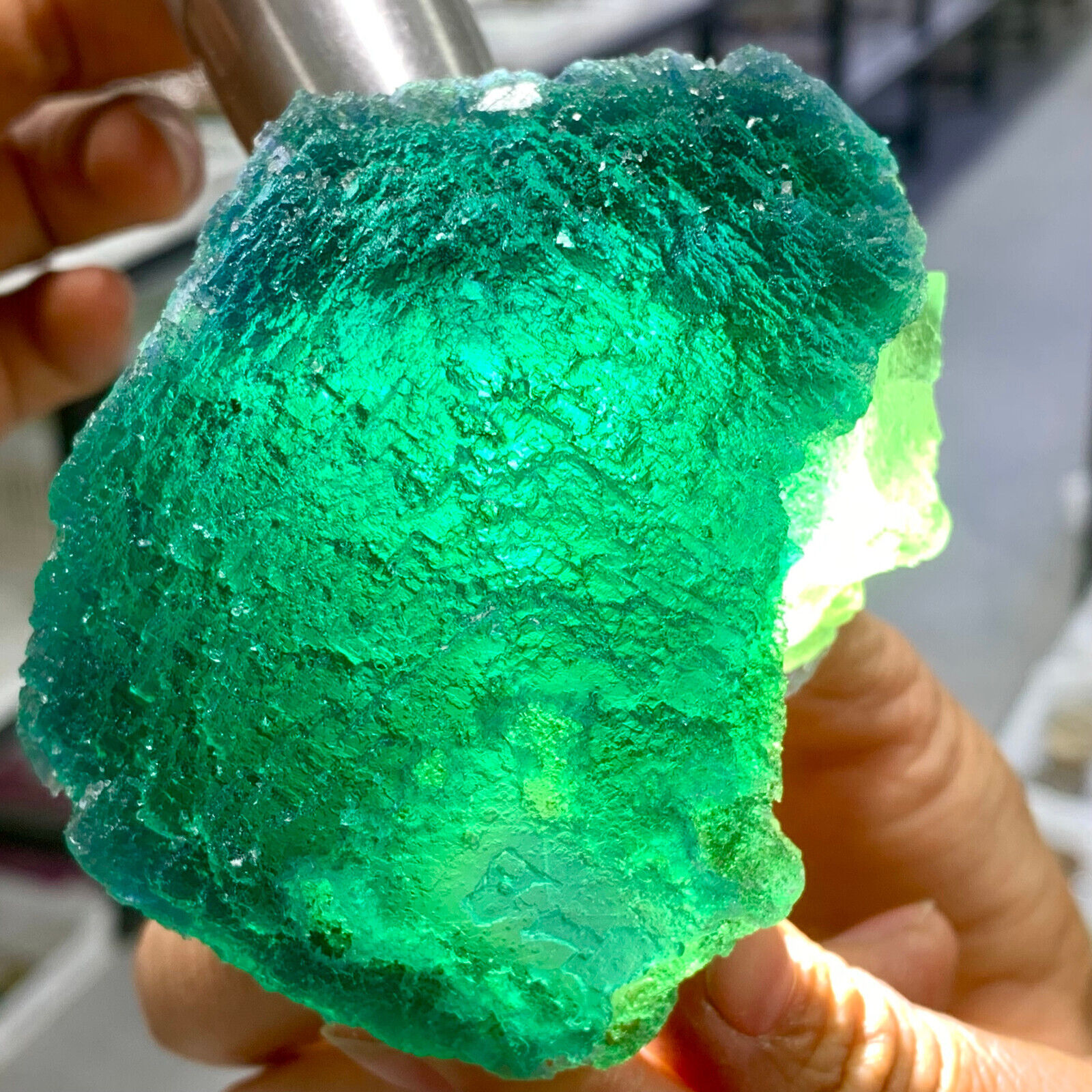 431G Rare crystal samples of transparent green cubic fluorite/China