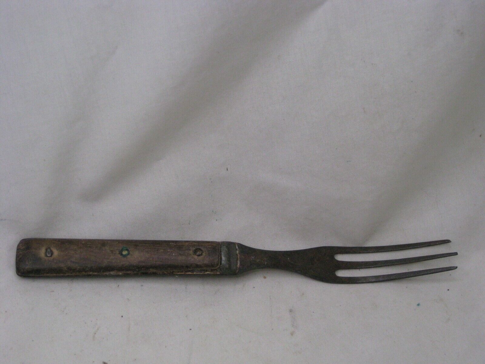antique 3 prong fork full tang wooden wood handle utensil 1800\'s old