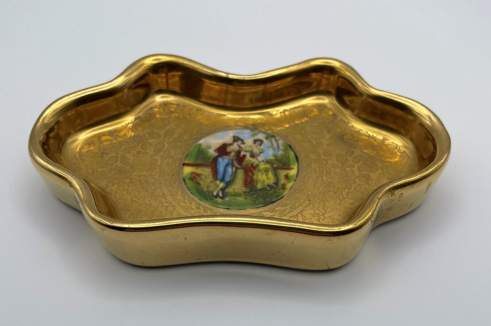 Osborne China 22K Gold Trimmed 5 x 3 x 3/4 inch Ring Dish