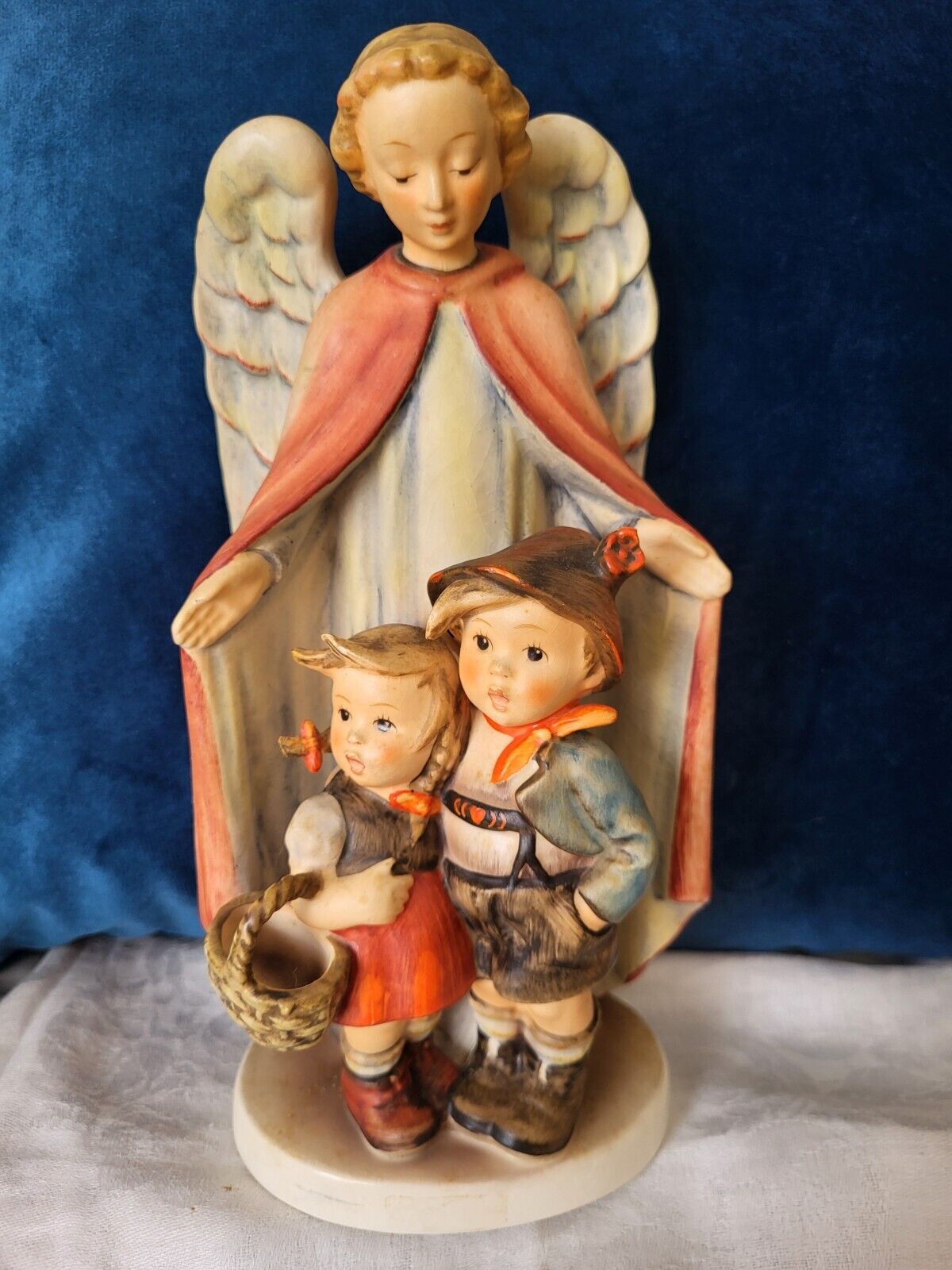 Goebel Hummel Heavenly Protection porcelain figurine W Germany incised bee 8.75\