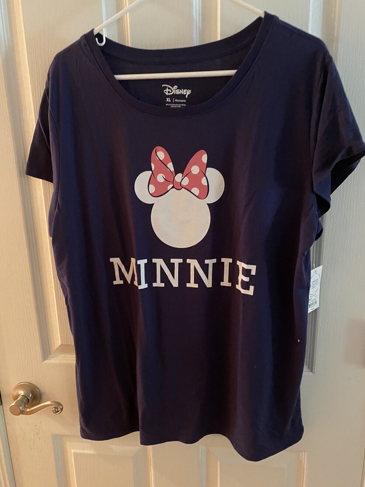 New Woman’s Disney Minnie T-shirt  XL