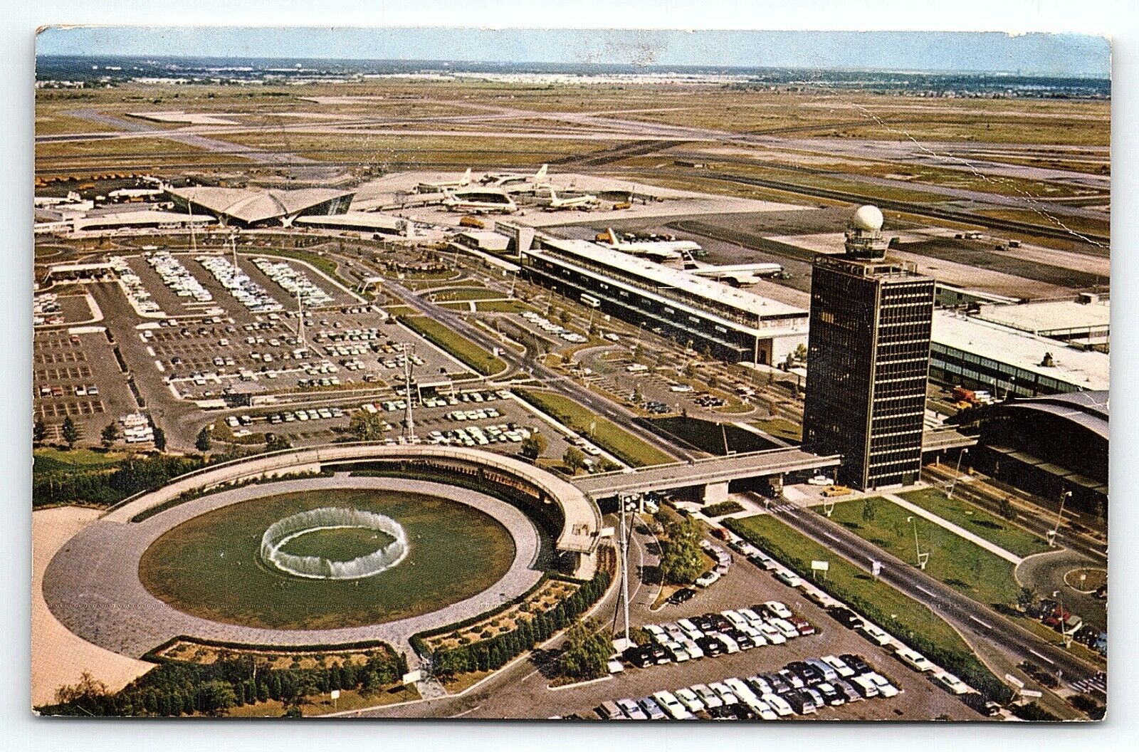 1960s JOHN F. KENNEDY INTERNATIONAL AIRPORT IDLEWILD QUEENS NY POSTCARD P3377