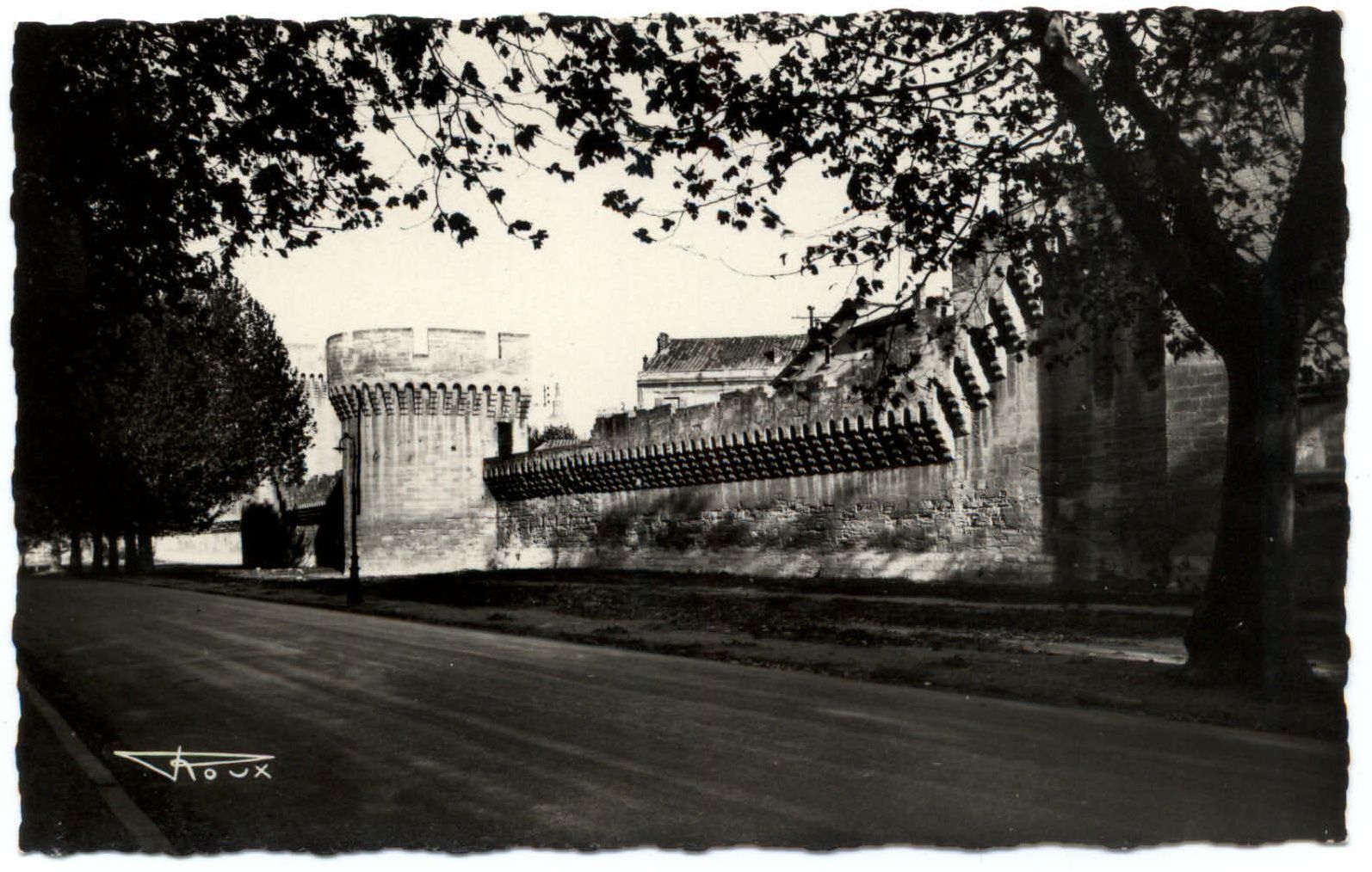 RPPC ~ Les Ramparts ~ Avignon France ~ unused real photo postcard