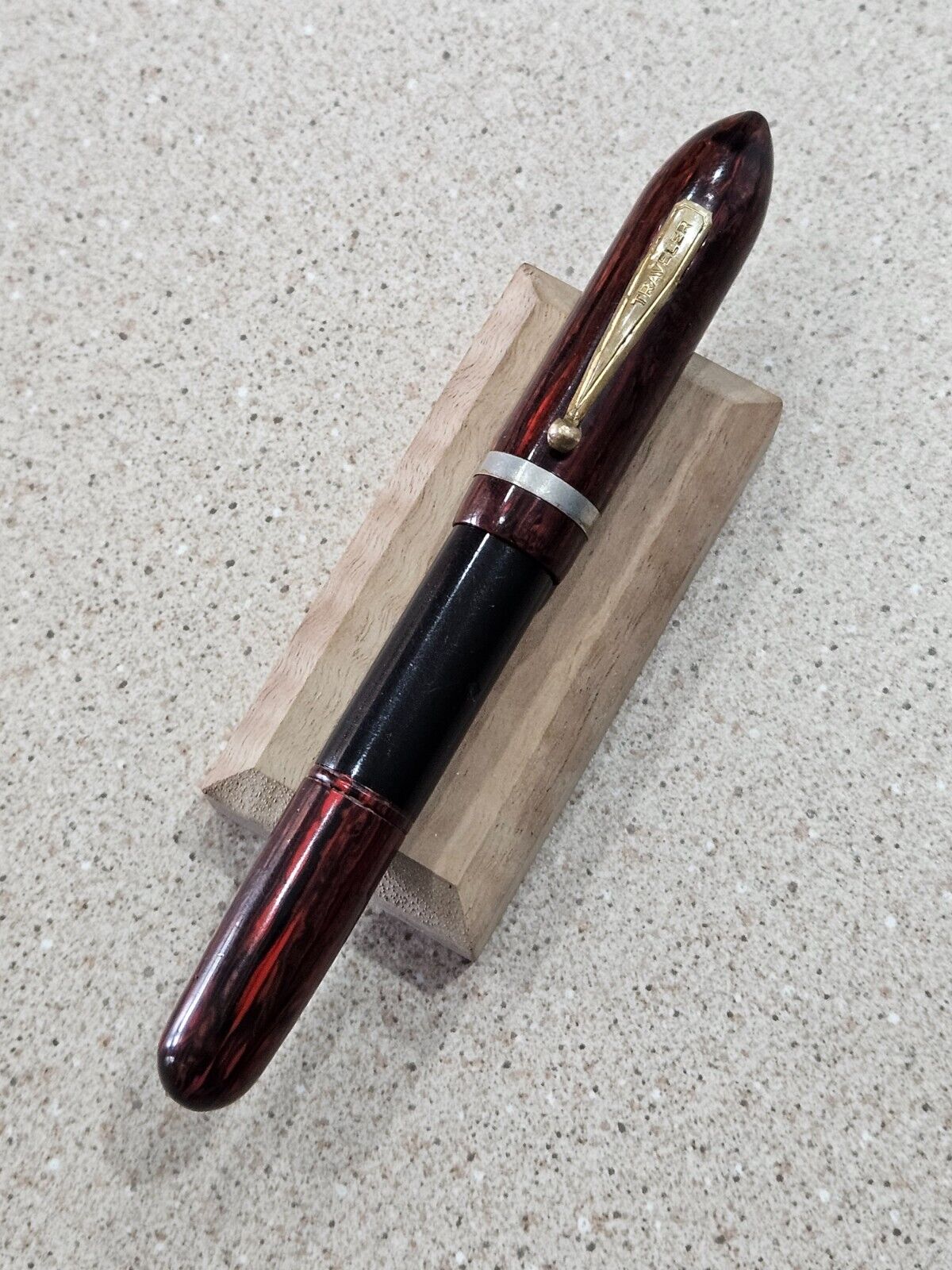 Oversized Traveler Black & Red Wood Grain Blind Cap 5.25 Inch Fountain Pen- RARE