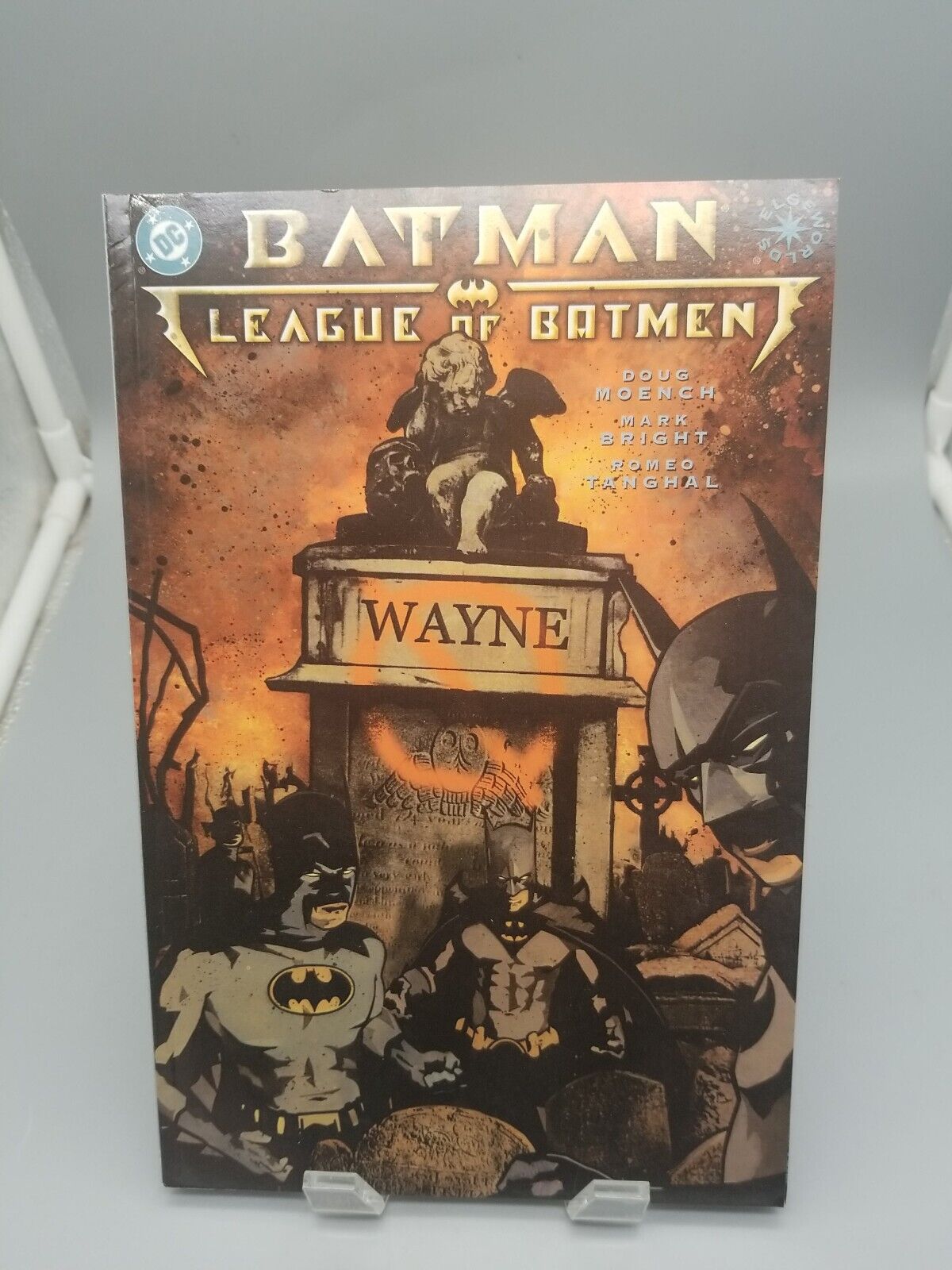 Elseworld Batman League of Batmen  Prestige Format Graphic Novel (DC 2001)
