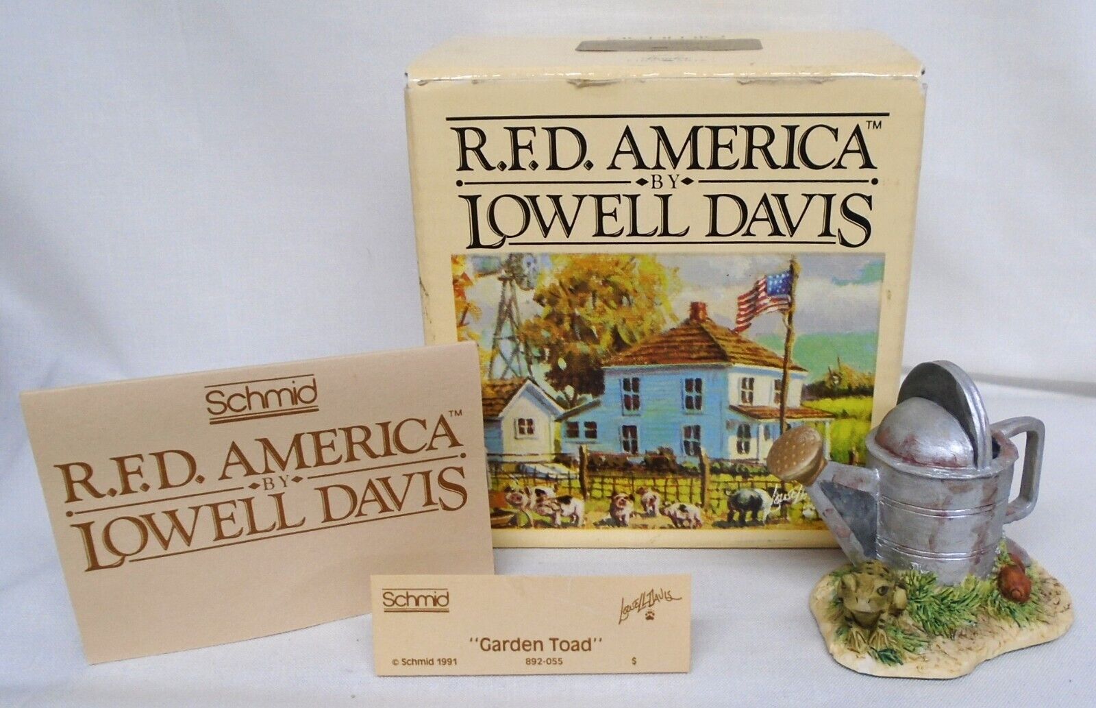 Schmid Figurine Lowell Davis RFD America Garden Toad 1991 Watering Can 892-055