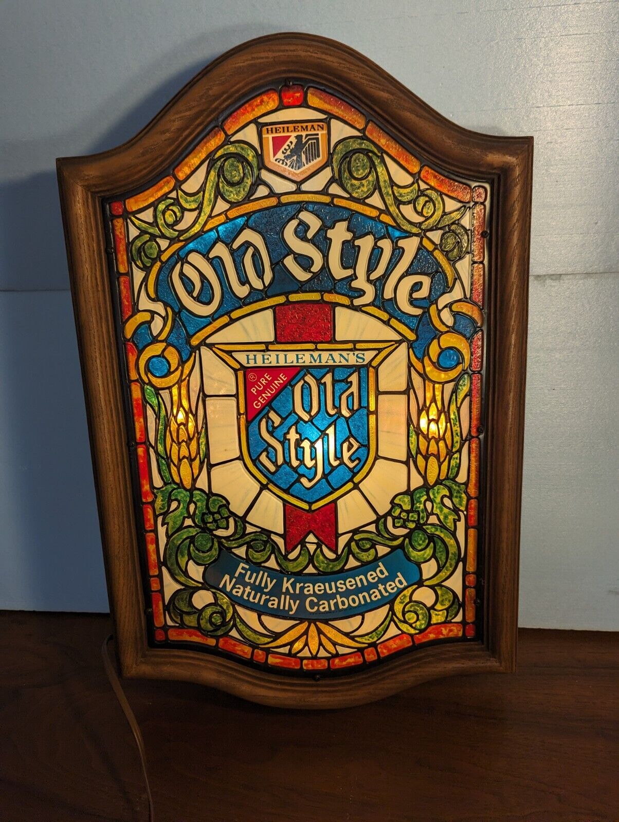 Vintage Heileman's Old Style Faux Stained Glass Lighted Beer Sign