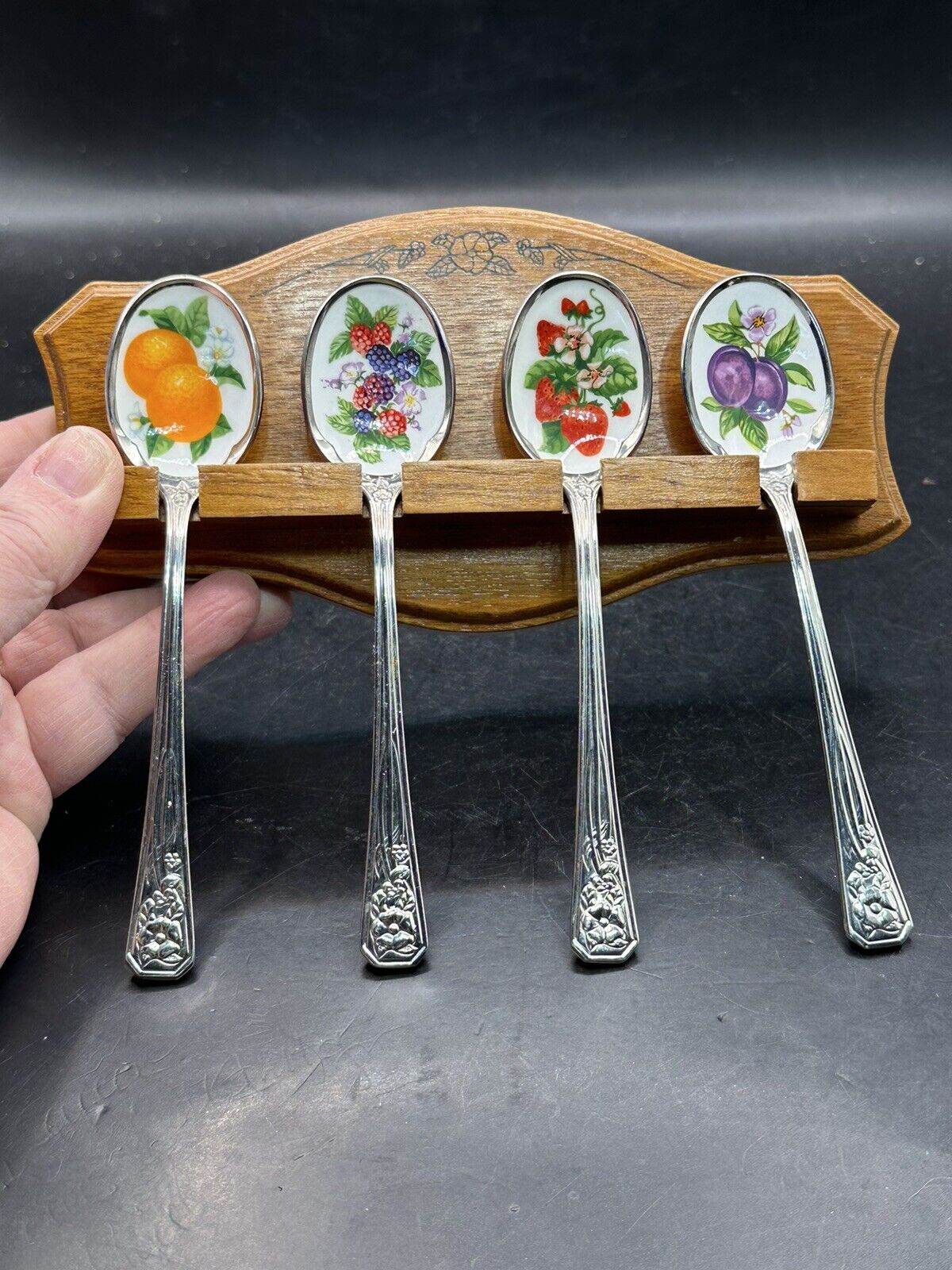 Vtg Avon Set Of 4 Enamel Fruit Jelly/Jam Spoons With Wood Holder