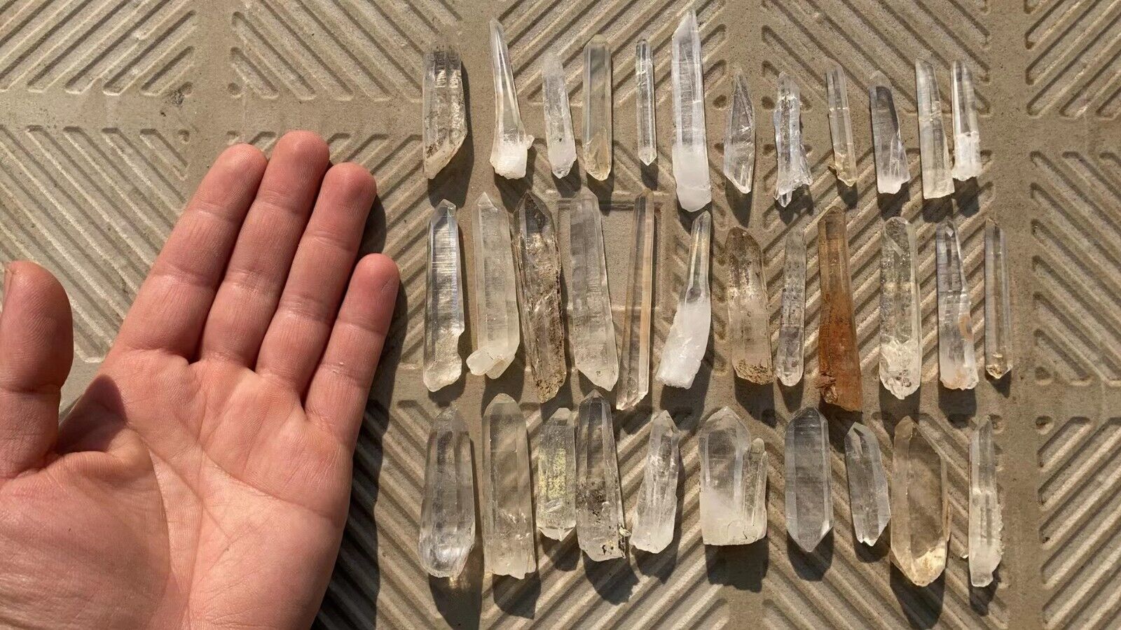 4~7.5cm  34pcs  Natural lemurian  Quartz Crystal - brazil