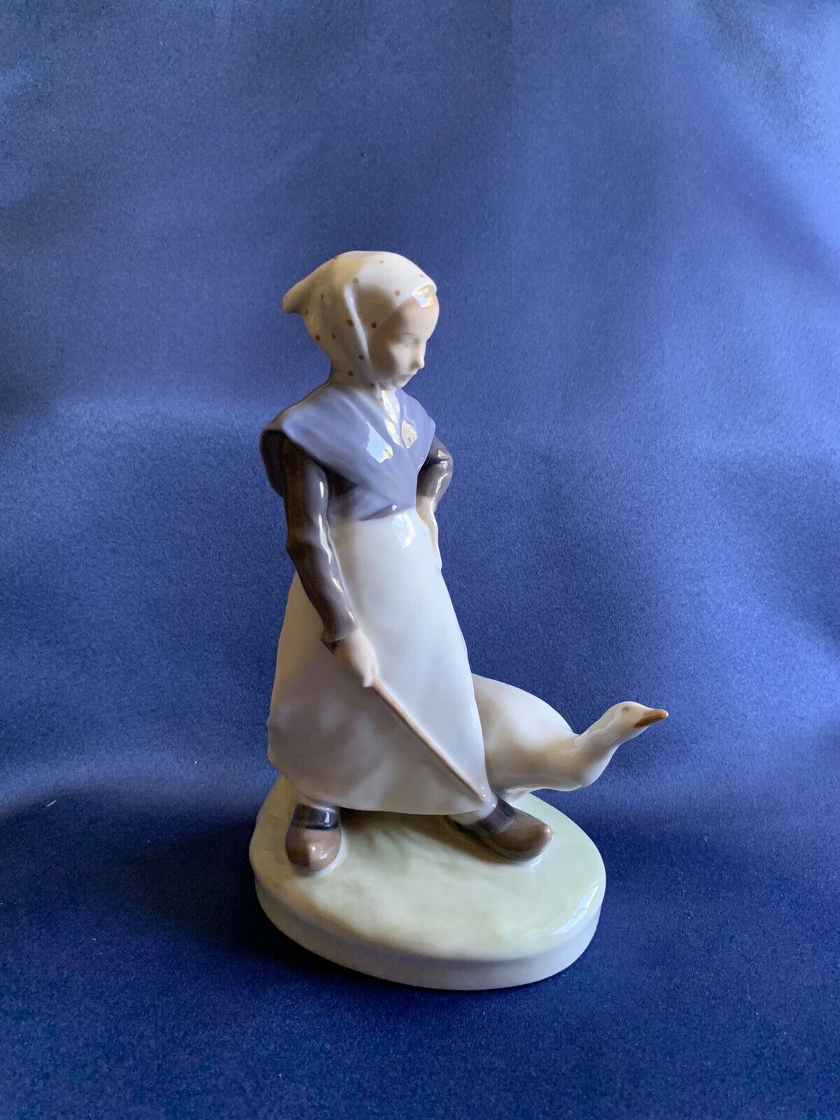 Royal Copenhagen Figurine Girl with Goose #528 Marked Dated 1965 Original Paper