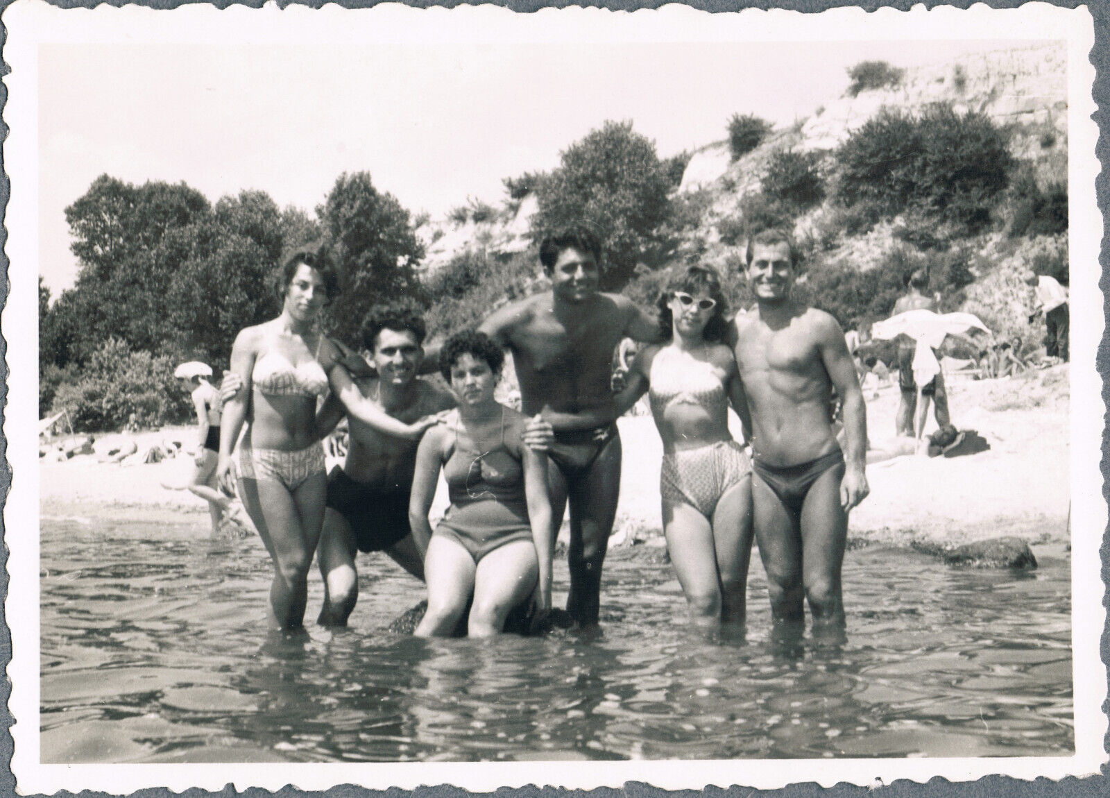 1950s Affectionate Men Trunks Bulge Pretty Women Bikini Beach Gay int Vint Photo
