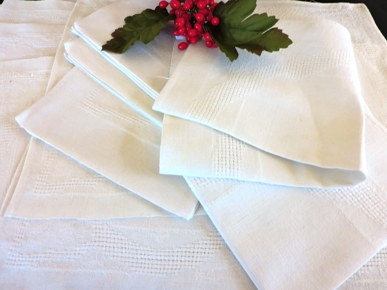 Elegant Vintage white Irish linen  napkins set of 6