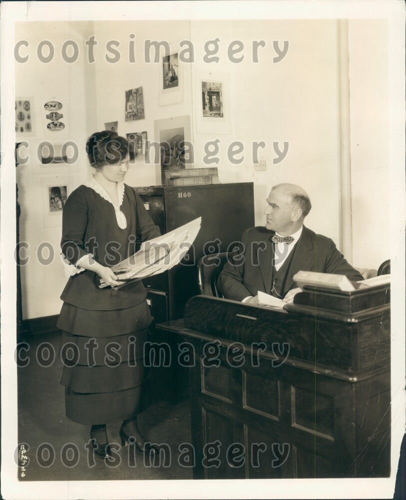 1921 Anthropologist Dr George B Shattuck w G Koch Paramount Studio Press Photo