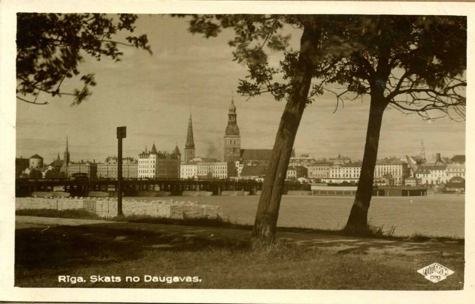 Latvia 1930's Riga Skats No Daugavas Postcard Unused