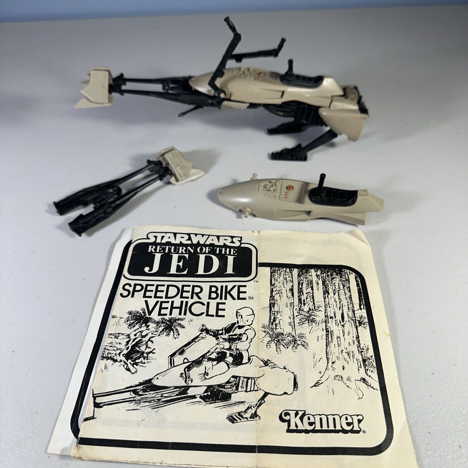 1983 Star Wars Return of The Jedi Speeder Bike w/Instructions & Extra Parts