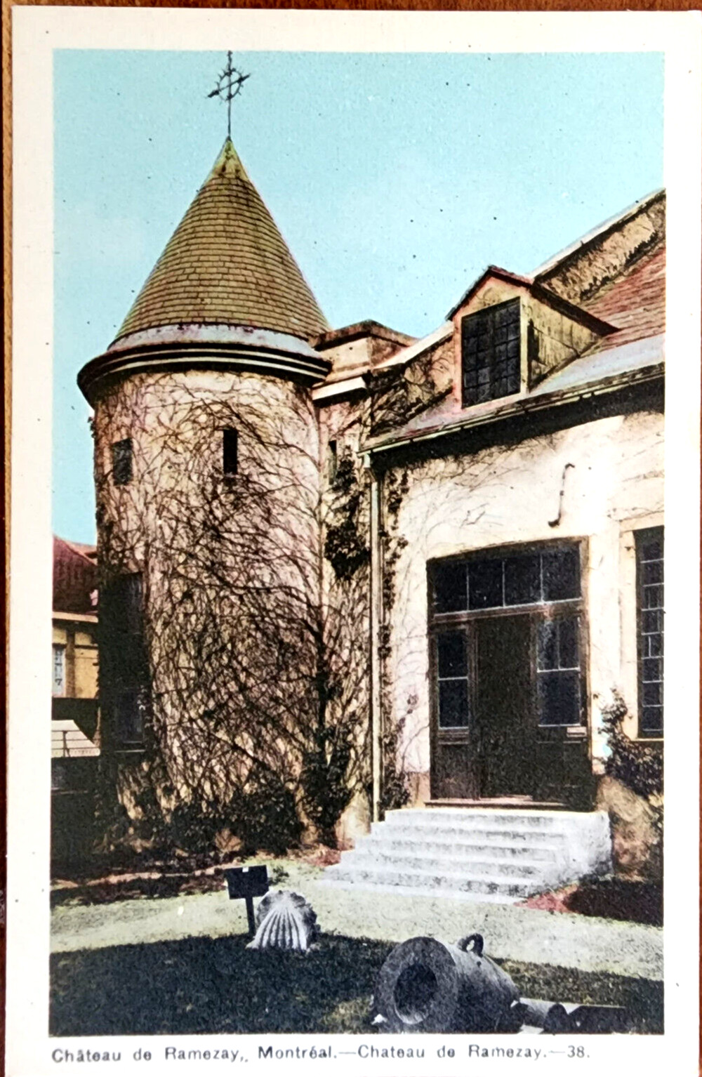 Chateau de Ramezay, Montreal, Quebec Canada Vintage Postcard
