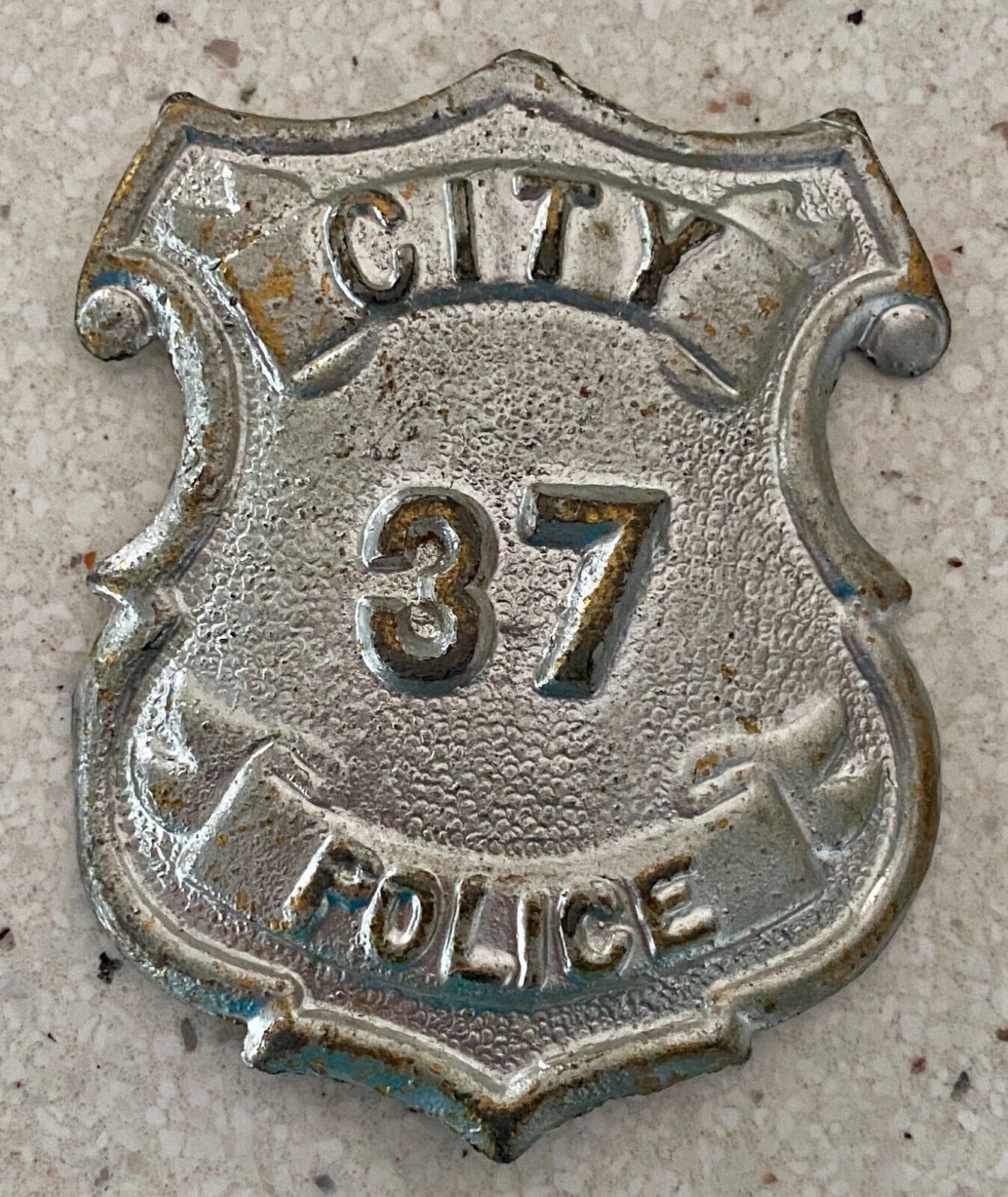 Vintage Obsolete City Police Badge 37