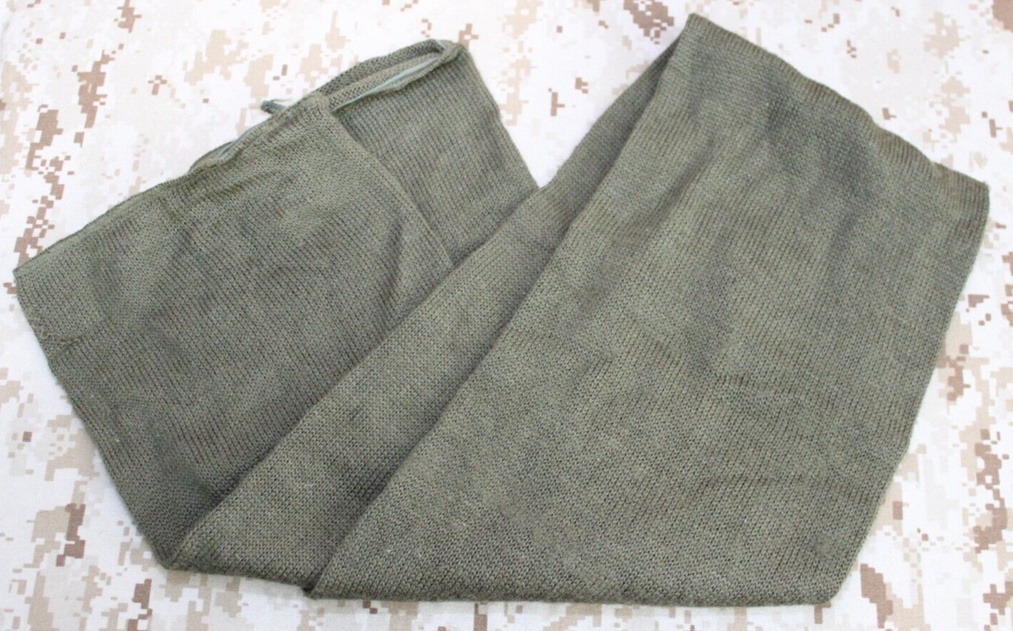 Military Issue Tactical Scarf Neck Warmer 100% Wool Olive Drab Green