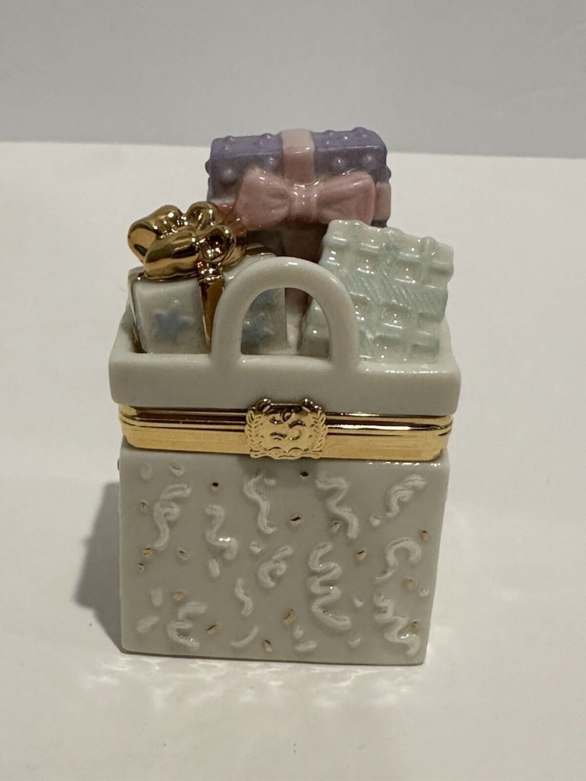 Lenox Treasures “Shopper’s Surprise” Trinket Box