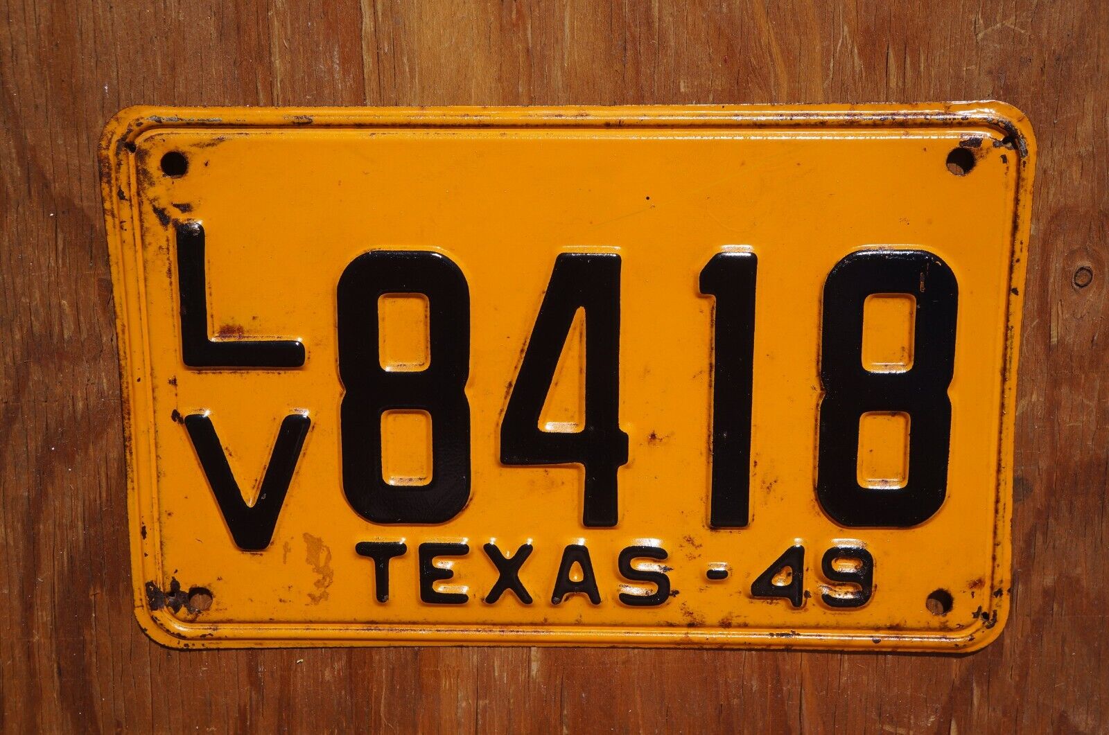 1949 TEXAS License Plate # 8418