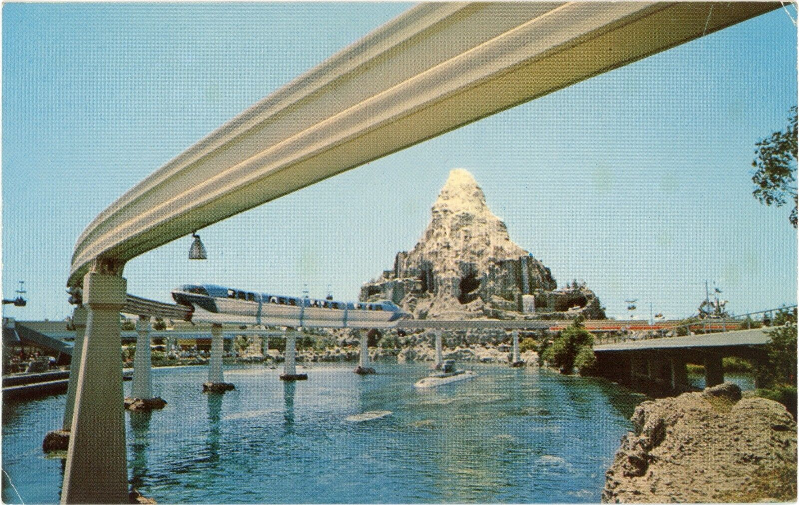 Early Disneyland Postcard MONORAIL Submarine Lagoon E3 NT 0425 AO Series 1956-66