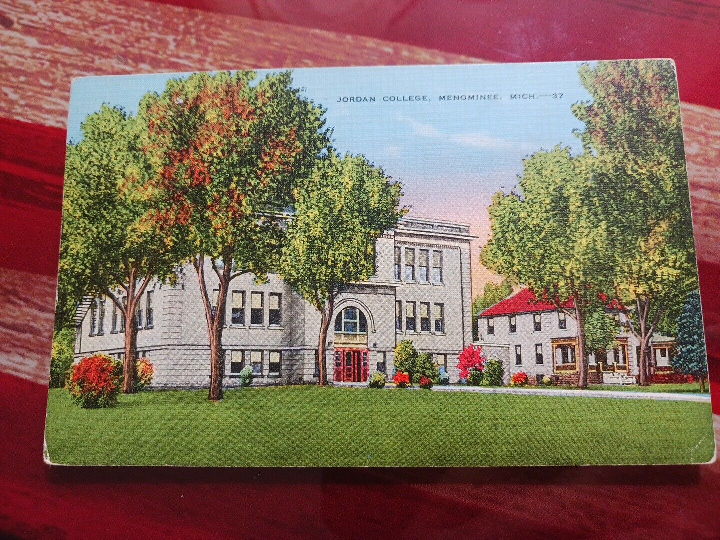 a Vintage 1930s Postcard Jordan College Building Menominee Michigan PM Of 1939