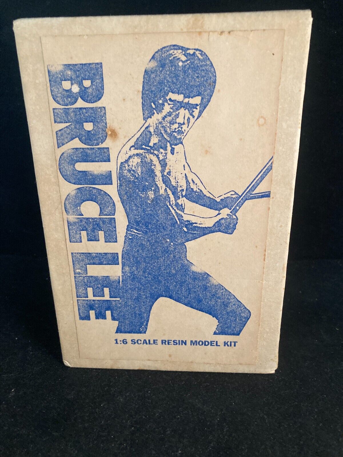 Bruce Lee John Wright  Garage Kit Resin model kit 35cm tall Enter the Dragon
