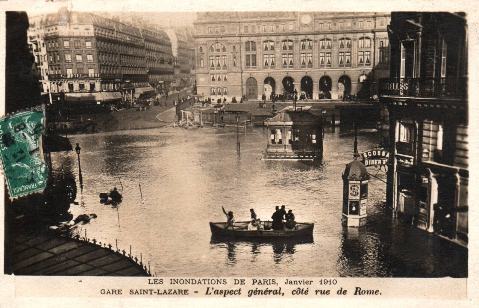CPA 75 - PARIS - Floods of 1910 - Gare Saint-Lazare side on rue de Rome