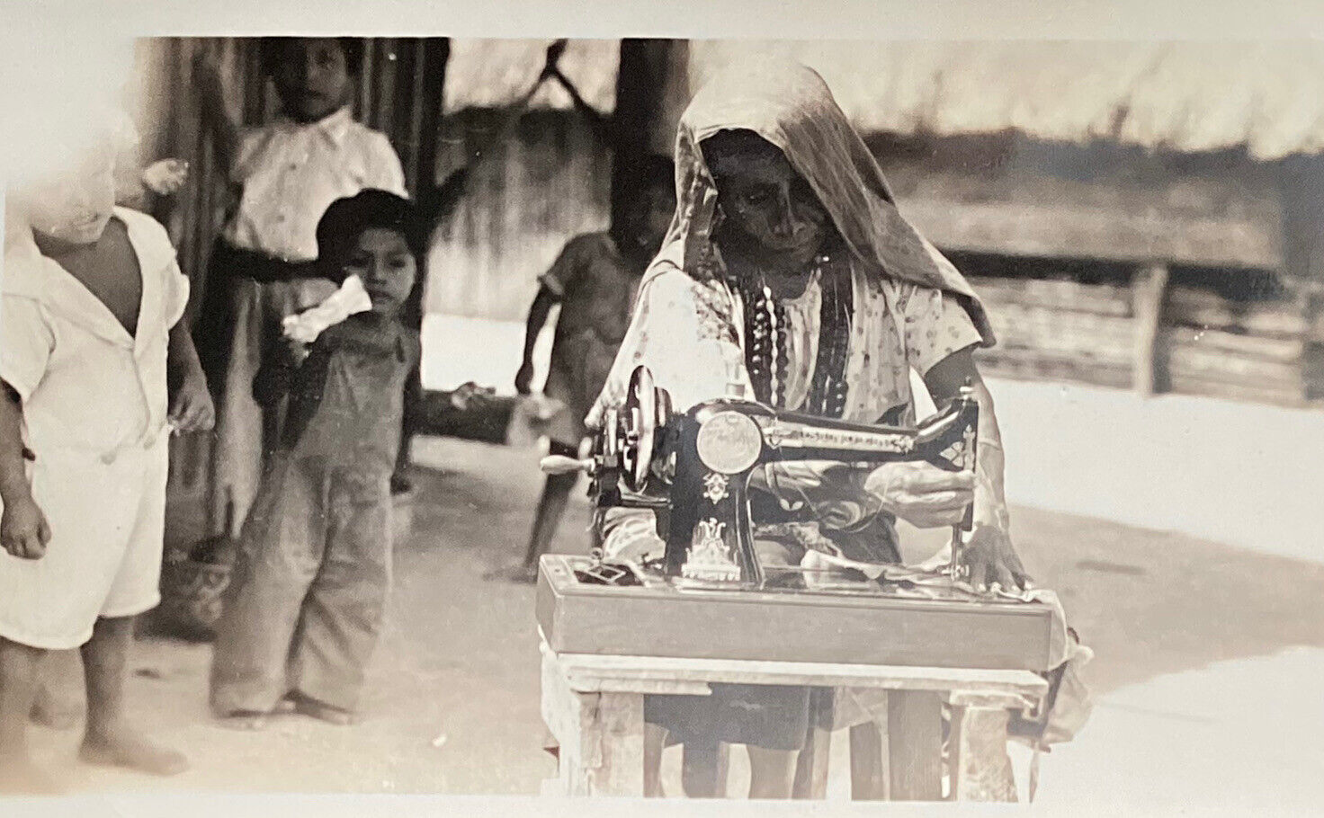1948 Panama San Blas Native Woman W/sewing Machine Original photo snapshot