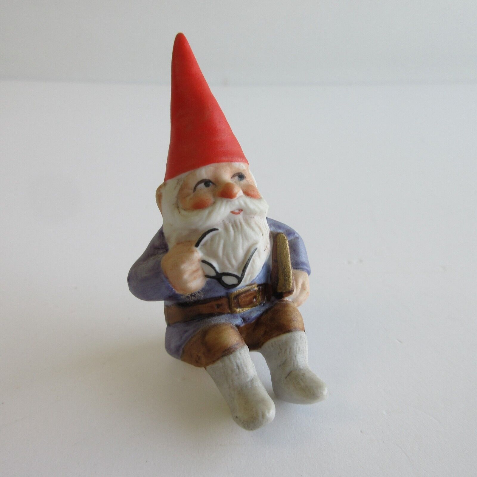 Vintage 1978 Unieboek Mini Shelf Sitter Gnome Reading Book Figurine
