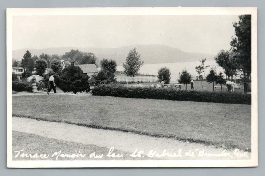 Terrace Manoir du Lac ST. GABRIEL DE BRANDON Quebec RPPC Vintage Photo 1930s
