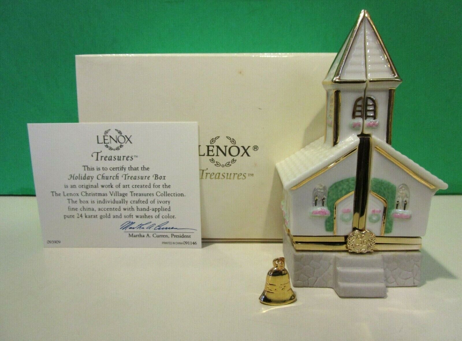 LENOX HOLIDAY CHURCH TREASURE BOX sculpture with BELL CHARM - - NEW in BOX COA
