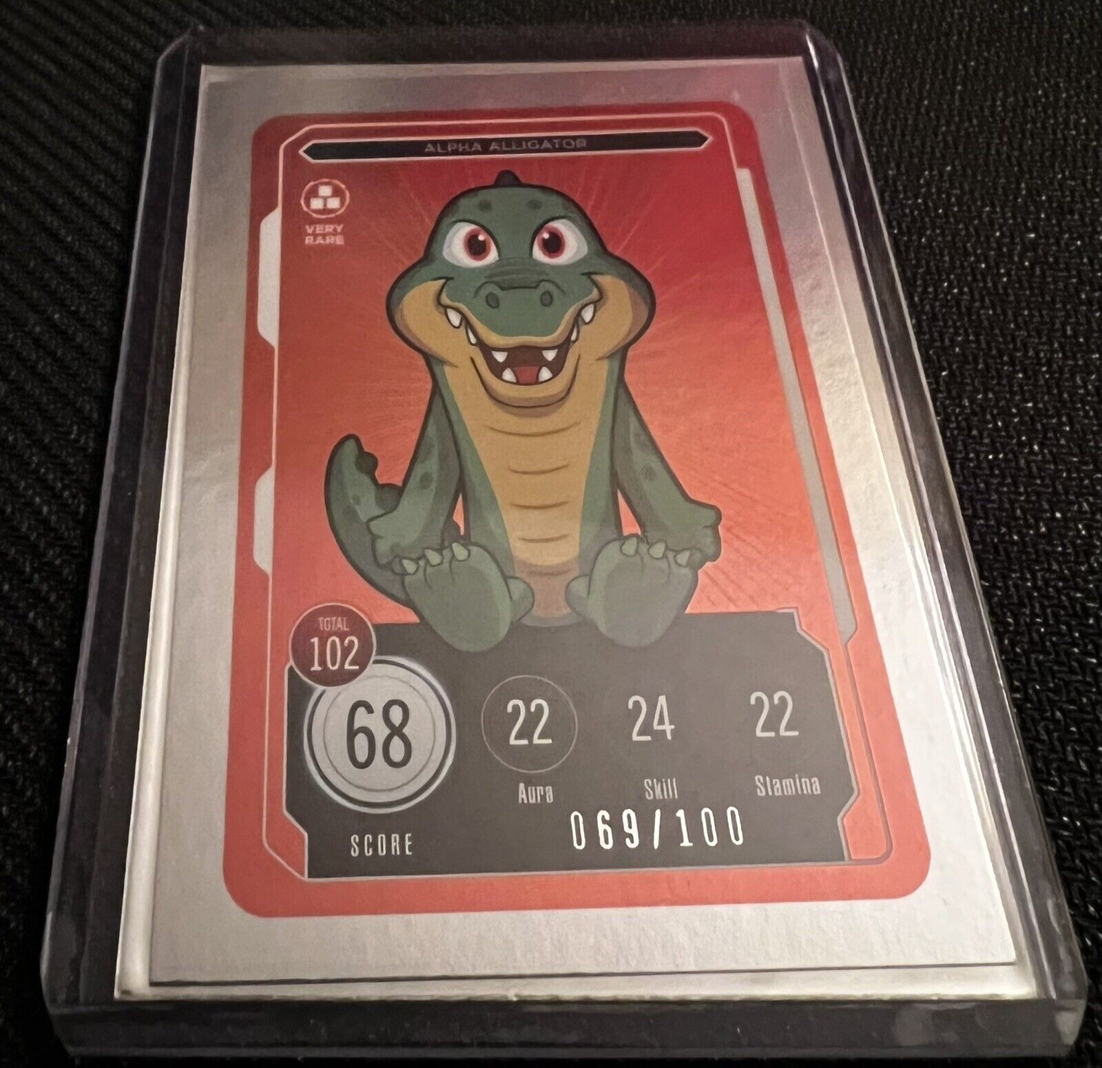 Veefriends Trading Cards Very Rare #069/100 Alpha Alligator