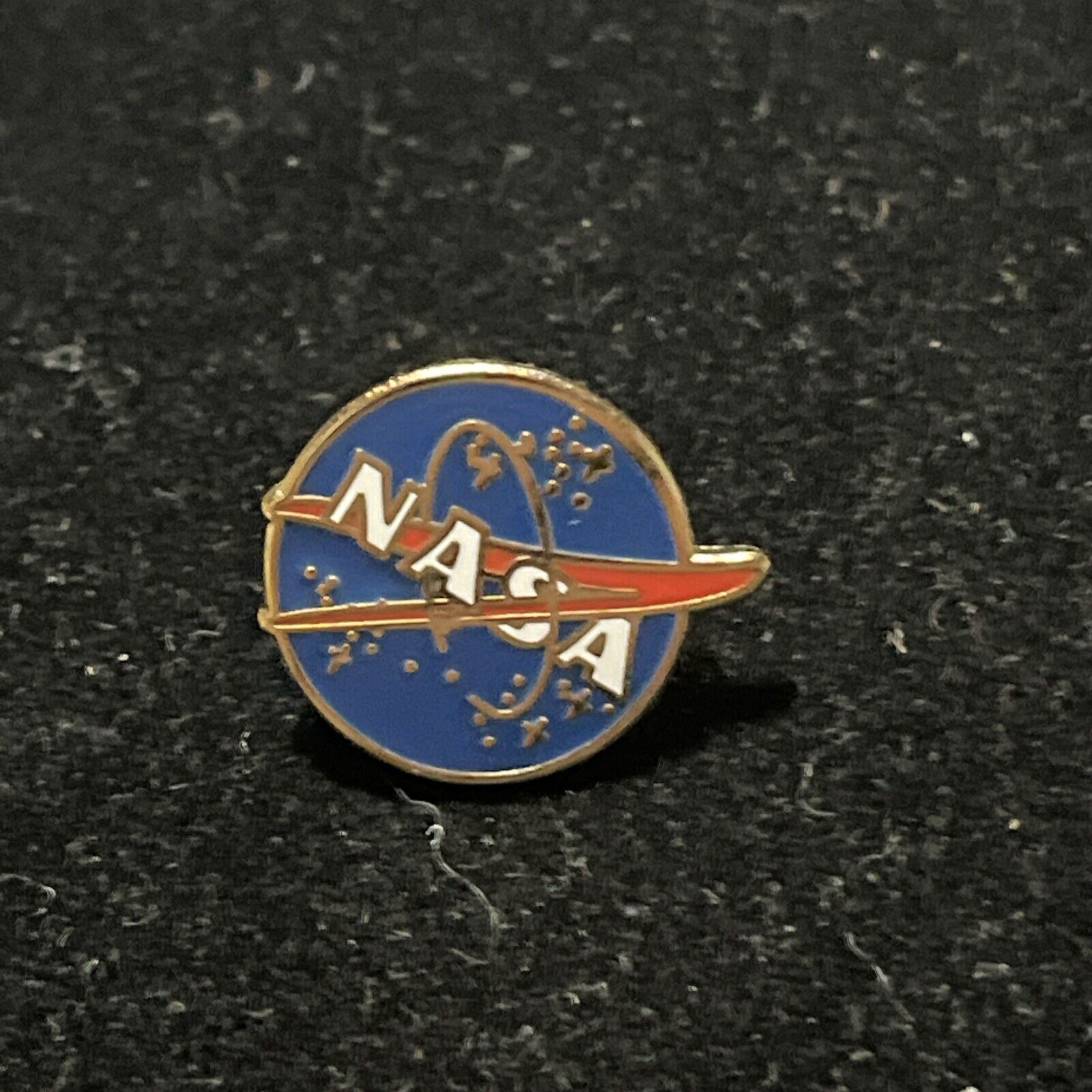 Vtg NASA Blue Enamel push Hat Lapel tack pin 24-21