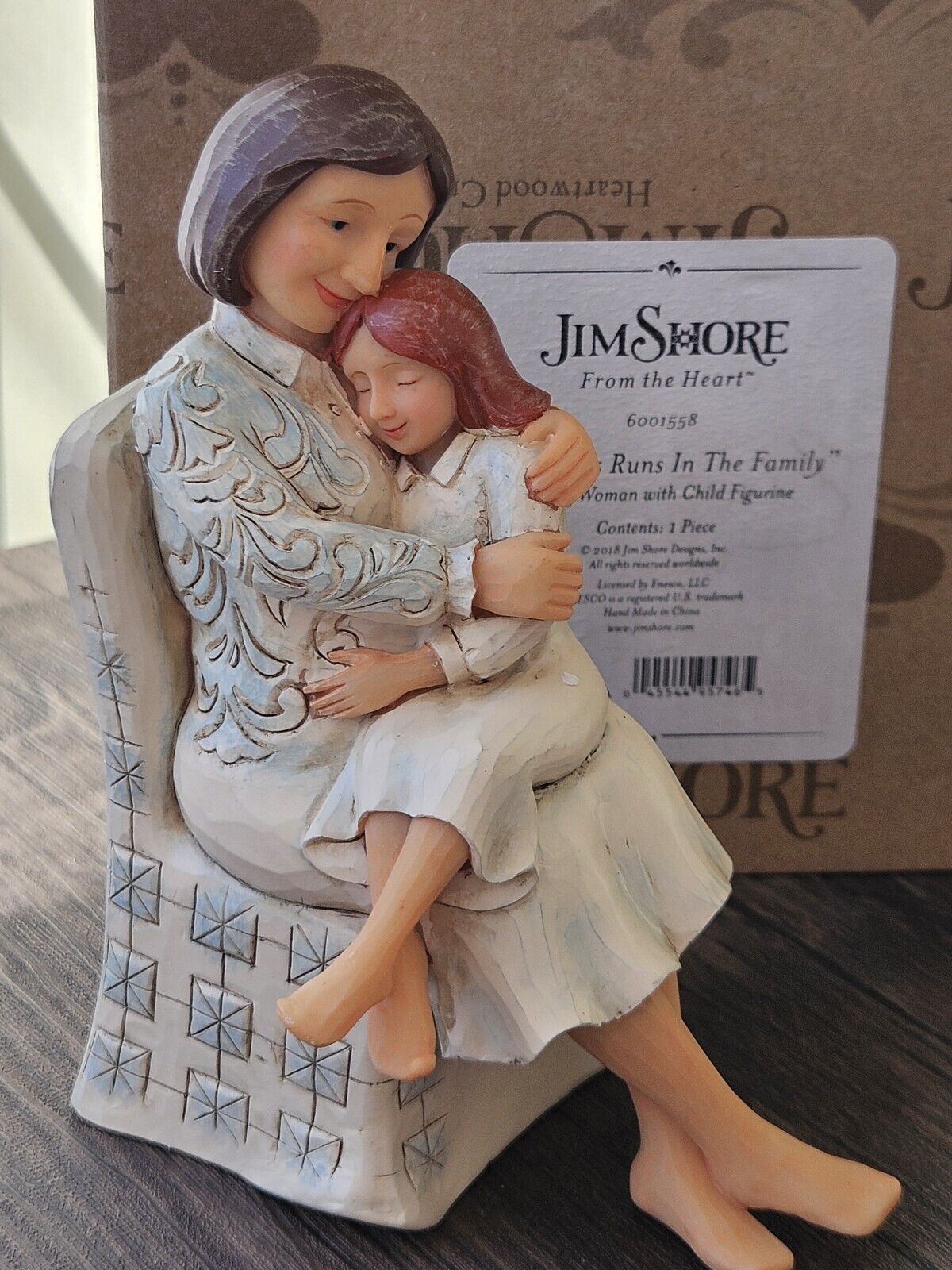 Jim Shore Heartwood 6001558 SITTING GRANDMOTHER WITH CHILD Resin Figurine 