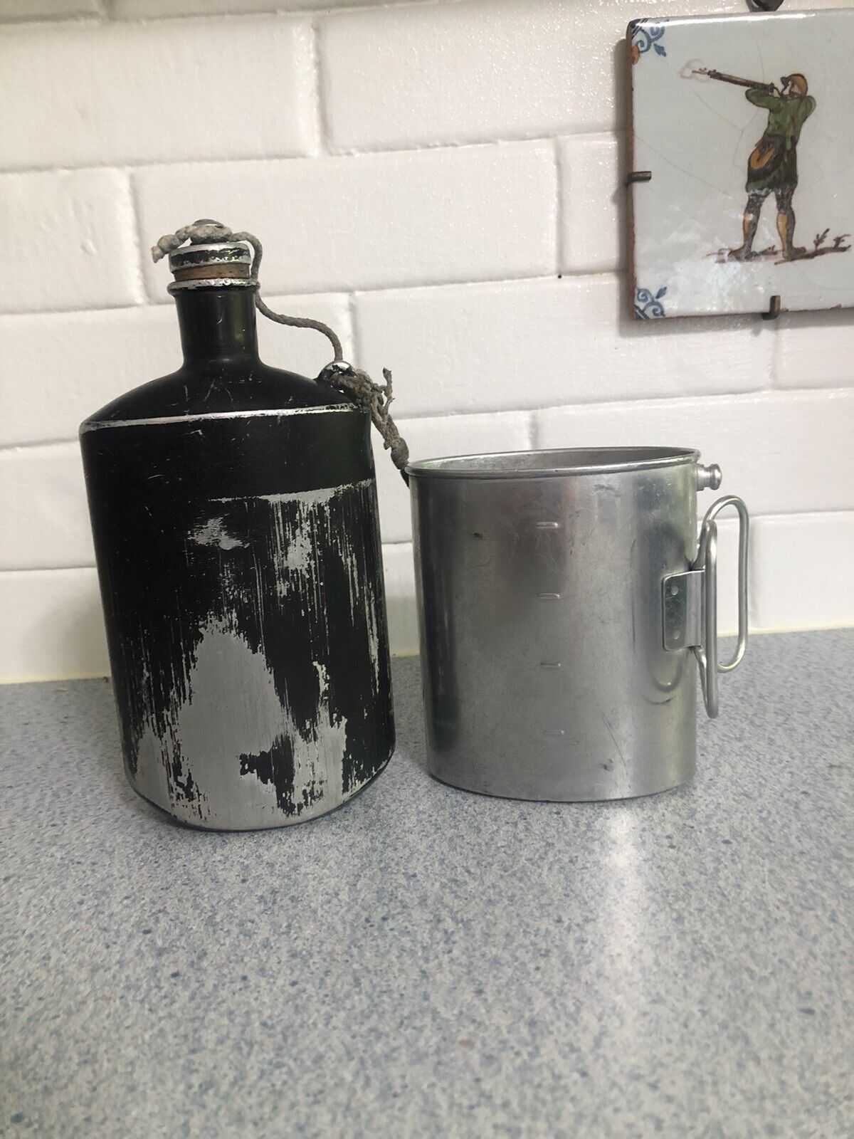 Vintage CANTEEN~~Swiss Military Aluminum Black Canteen/ Cup Marked JE83/SIGG 83