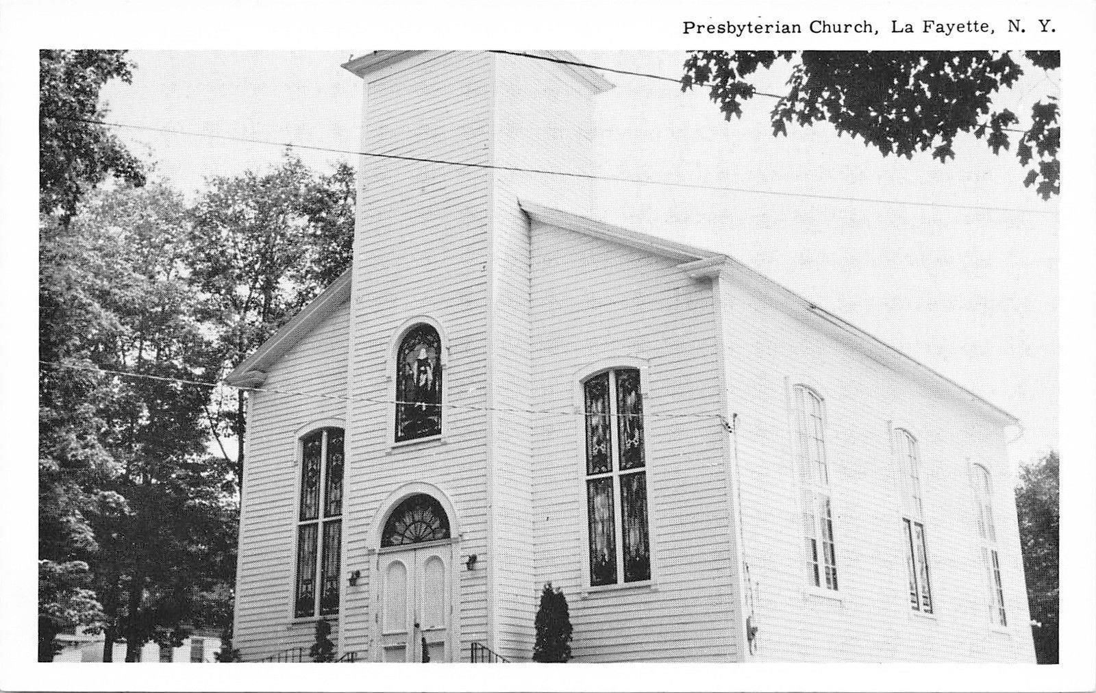 La Fayette New York~Presbyterian Church~1960s B&W Postcard