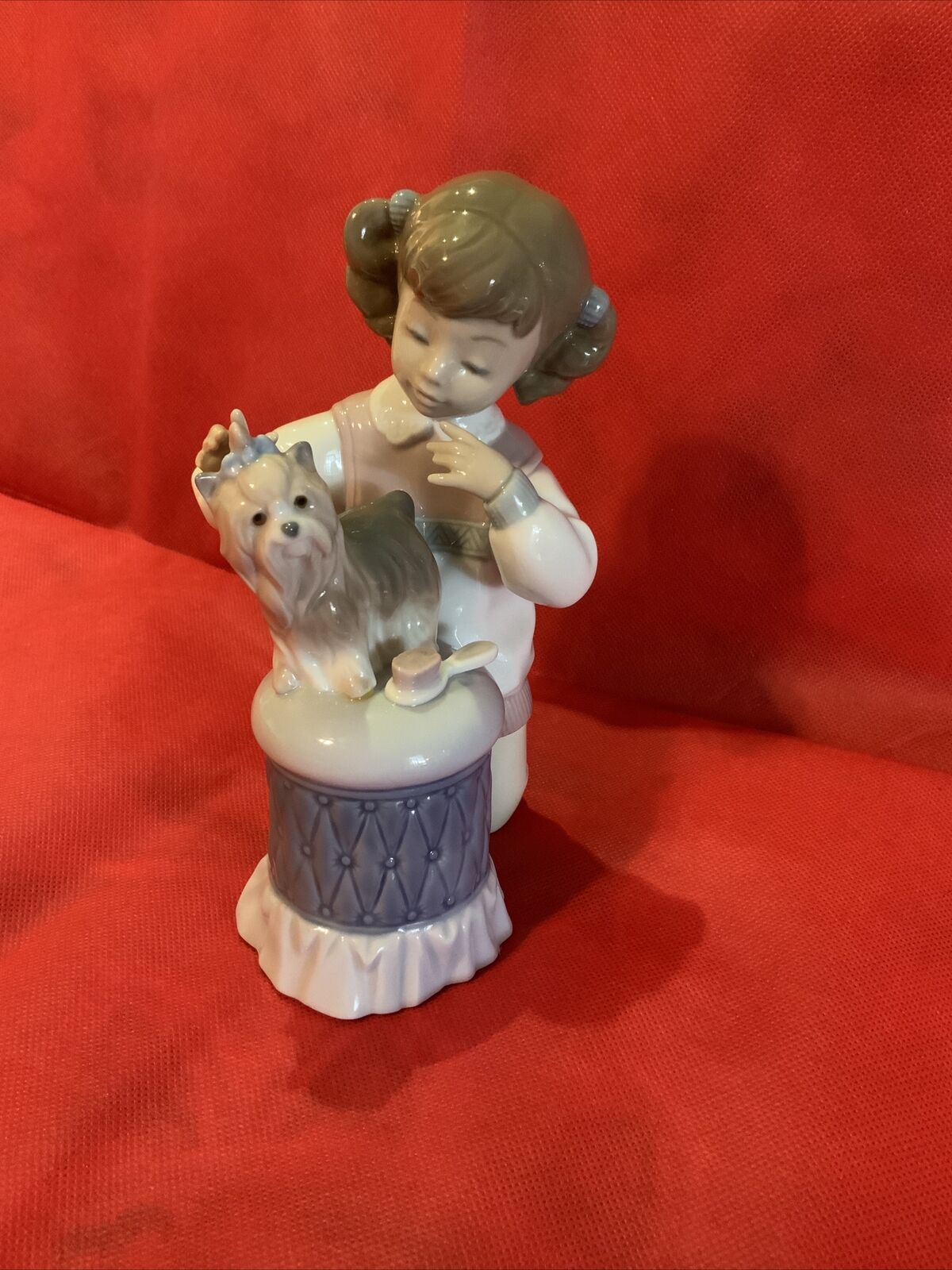 Lladro 6635 My Pretty Puppy Little Girl Yorkshire Terrier Figurine Rare
