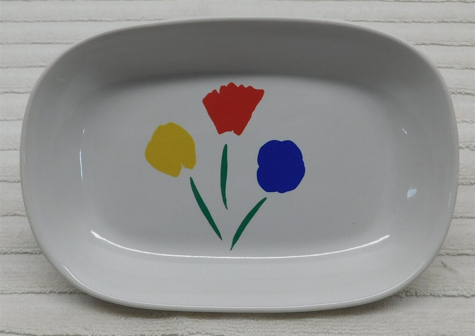 Marked Delta Airlines China Pfaltzgraff Three Colorful Flowers Serving Dish bx