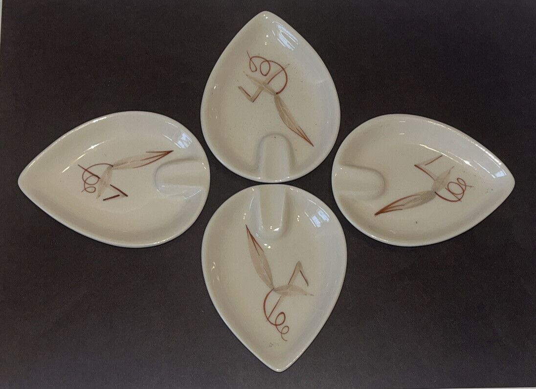 Winfield Pottery MCM Ashtray Set Of  Four Individual Teardrop Passion Flower