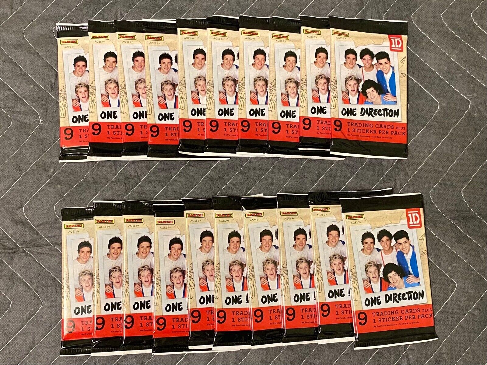 Panini One Direction 20 x Trading Card Packs NEW Stickers 1D ( 180 Cards )