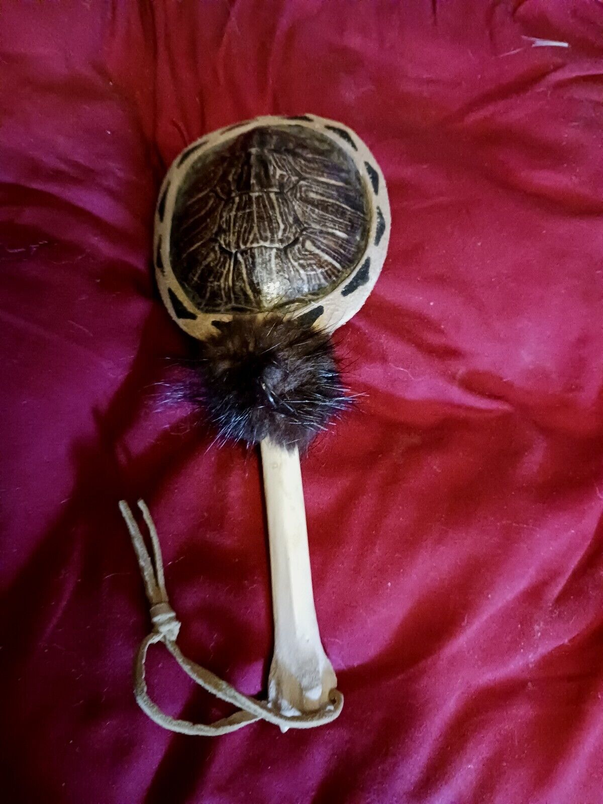 **AWESOME   NATIVE AMERICAN  HAND MADE  SHAMAN  CEREMONY RATTLE RED EAR SLIDER*