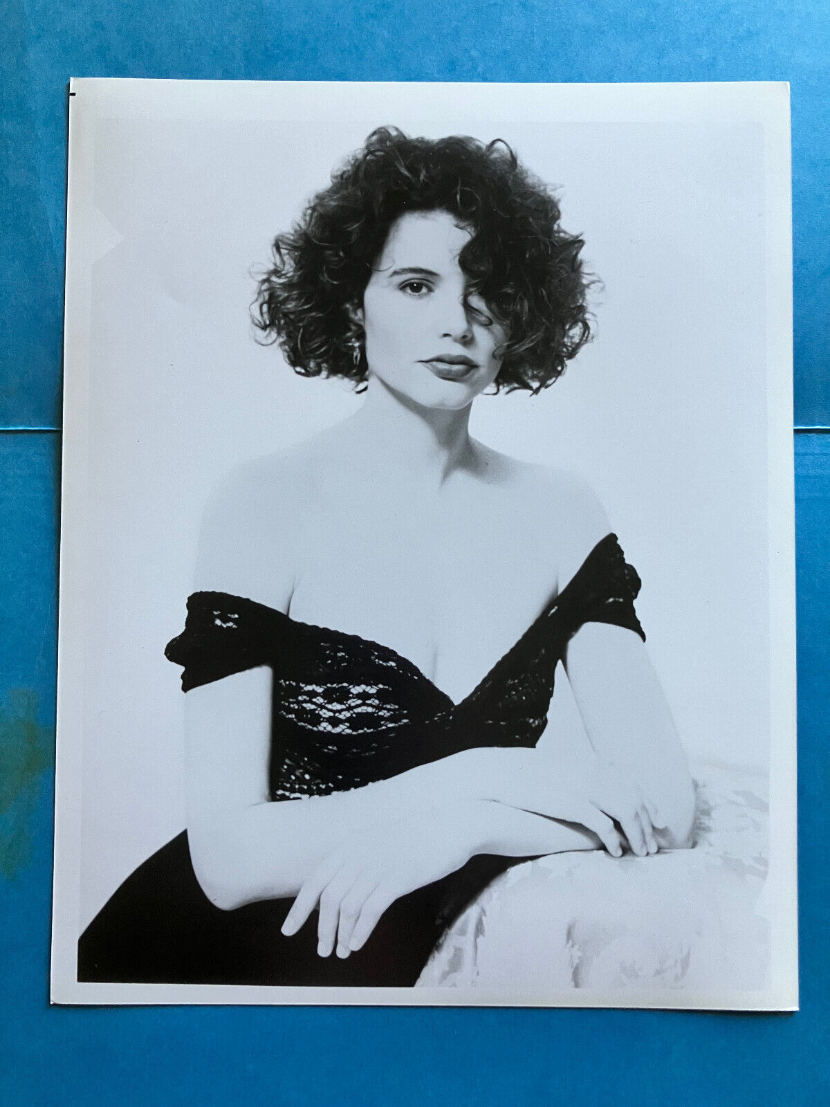 Geena Davis , original vintage press talent agency headshot photo