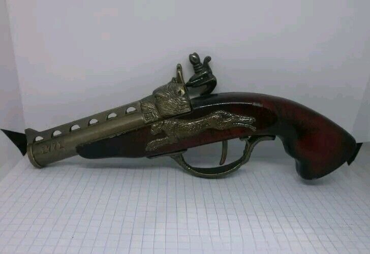Rare Vintage Gun Revolver lighter Piezo ignition, turbocharged. Working. Hunting