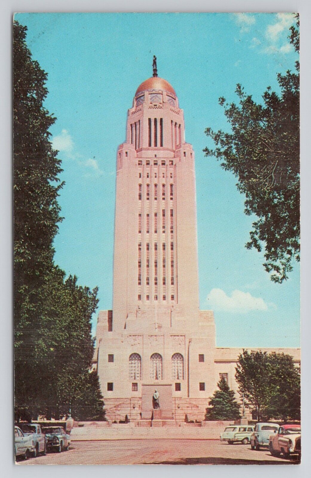 Postcard Nebraska's Beautiful Capitol Lincoln Nebraska