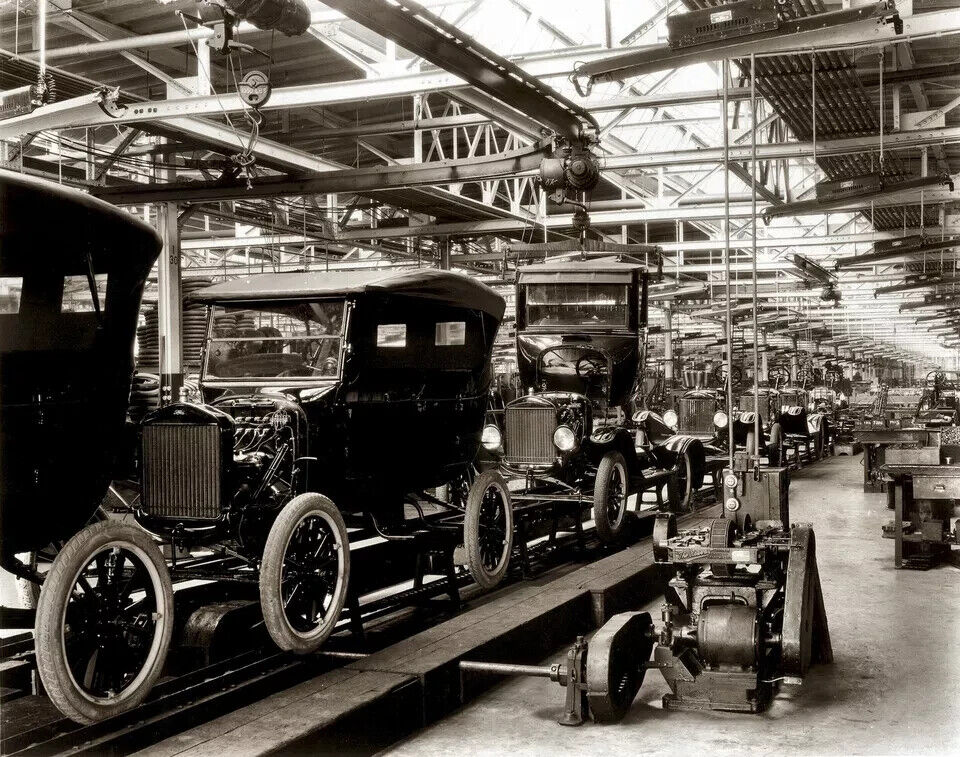 1920s FORD MODEL T Factory ASSEMBLY LINE Classic Car Picture Photo 4x6