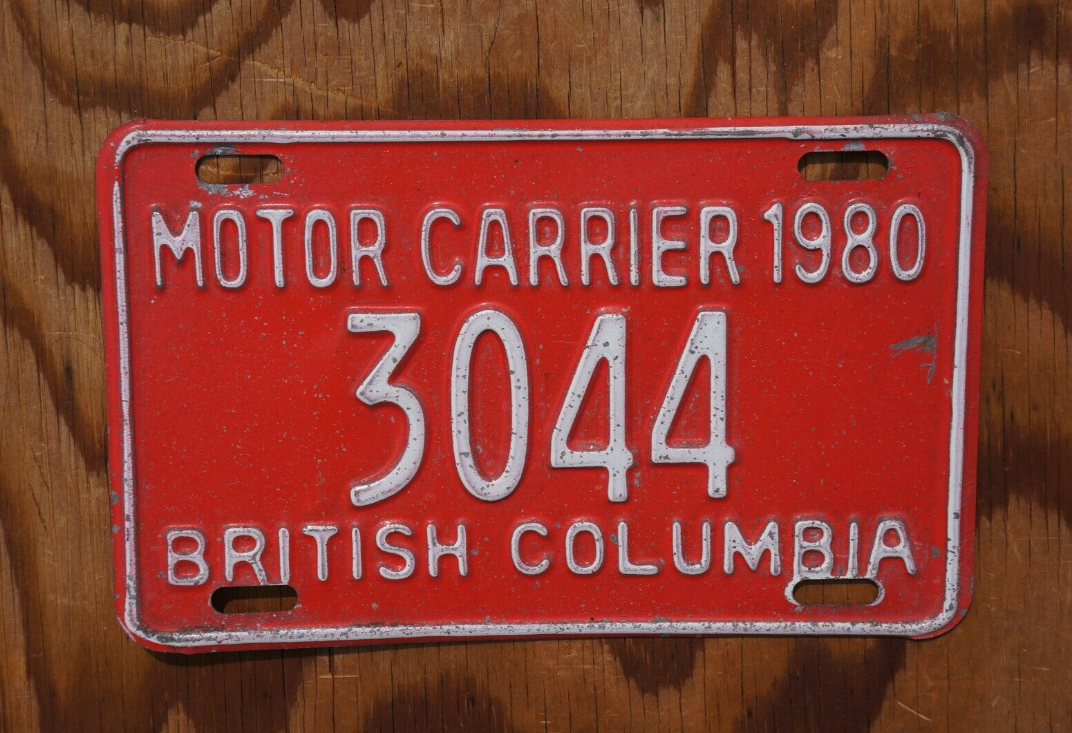 1980 British Columbia MOTOR CARRIER License Plate # 3044